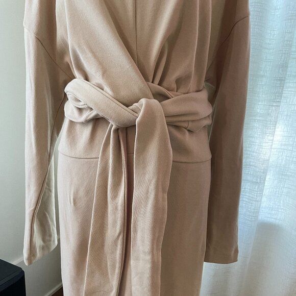 Faherty Wrap Dress - Picture 2 of 5